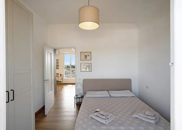 La Casa Del Riccio أرونا